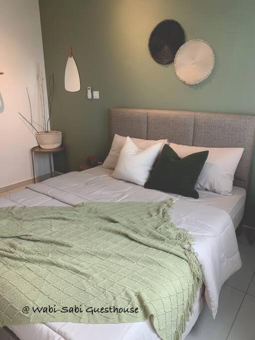 Wabi-Sabi Guesthouse At Ipoh Town 侘寂风民宿 Екстериор снимка